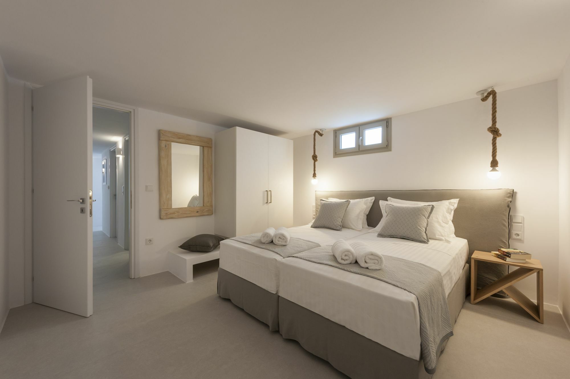 Niriides Luxury Villas Alikí Eksteriør bilde